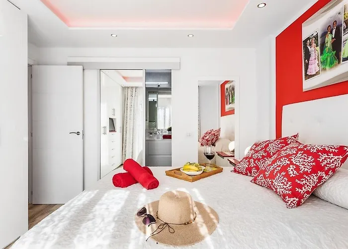 Ines Luxury