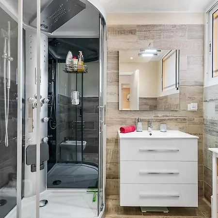 Ines Luxury Apartment